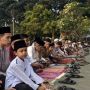 Kemenkes: Lansia dan Anak-anak Salat Id di Rumah Saja