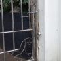Kesal Gegara Hal Ini, Pendemo Gembok Gerbang Gedung DPRD Kota Sukabumi