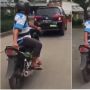 Kelakuan Pemotor Saat Naik Motor Ini Bikin Gagal Fokus, Skill TIngkat Dewa