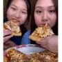 Netizen Ini Bikin Pizza Emas di Kamar, Kilaunya Bikin Silau Check!