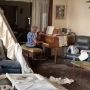 Sedih, Nenek Ini Main Piano di Rumah yang Hancur Pasca Ledakan Beirut