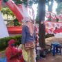 Nenek-nenek Penjual Bendera Ngeluh, Cuma Dapat Seratusan Ribu Perhari