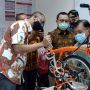 Ketua PMI DKI Lelang Sepeda Brompton, Bertanda Tangan JK dan Sandiaga Uno