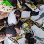 Guru Mengajar di Rumah Siswa