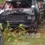 Ngebut, Mobil Pick Up Nyemplung ke Sungai, Sopir Tinggalkan Kaos KBPP Polri