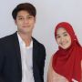 5 Gaya Anggun Cut Syifa Berhijab Pakai Baju Tertutup