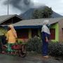 Jumat Sore, Gunung Sinabung Kembali Erupsi, Semburkan Abu 4.200 Meter