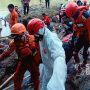 Tak Bisa Berenang, Tim SAR Temukan Jasad Santri Cicurug Tengkurap di Batu
