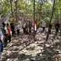 Pohon Jati Jadi Tiang Bendera, Warga Nganjuk Gelar Upacara HUT RI di Hutan