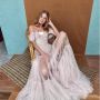 Gaun Pengantin Ini Kelewat Mirip Lingerie, Warganet: Langsung Bulan Madu?