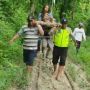 Cerita Heroik Polisi Lewati Hutan Selamatkan Ibu yang Kritis Usai Lahiran