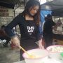 Viral Galih Gadis Penjual Tahu di Sleman, Putar Otak Bertahan Saat Pandemi