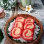 Cara Membuat Getuk Gulung Merah, Kreasi Estetika dari Makanan Tradisional