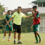 Duo Persebaya Ikut TC ke Kroasia, Aji Santoso Berikan Pesan Khusus