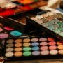 Jangan Nekat Pakai Makeup Kedaluwarsa, Seperti Ini Bahayanya
