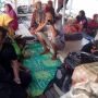 Terombang-ambing di Laut, Puluhan Penumpang Kapal Kayu Diselamatkan Tim SAR