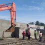 Rumah di Pinggir Rel Kereta Dibongkar KAI, Pemilik Pasrah
