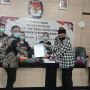 Tak Penuhi Persyaratan, KPU Kabupaten Poso Tolak Berkas Pasangan Ari-Vivin