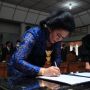 Gagal Maju Pilkada Jalur Independen, Anton Resmi Digantikan Umiyati di DPRD