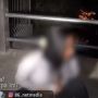 Menangis Sambil Bicara Halu, Wanita Ini Nekat Buka Bajunya di Tengah Jalan