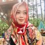 Teddy Syah Lanjutkan Kebiasaan Almarhumah Rina Gunawan saat Lebaran