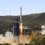 Luncurkan Satelit, Pendorong Roket China Hampir Jatuh di Sekolah