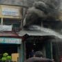 Kebakaran Hanguskan Ruko Depan Pajak Simpang Limun Medan