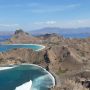 Mendaki Pulau Padar, Tempat Terbaik Nikmati Hamparan Laut Labuan Bajo