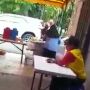 Sudah Diingatkan, Oknum Petugas Ngotot Minta Dilayani Makan di Rumah Makan