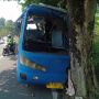 Ban Lepas, Bus Giyono Oleng hingga Tabrak Pohon di Jalan Magelang Sleman