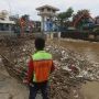 Jakarta Diguyur Hujan Sejak Dini Hari, TMA di Pintu Air Manggarai Alami Peningkatan