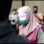 Jalani Sidang Perdana, Jaksa Pinangki Hadir dengan Kerudung Pink