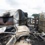 Truk Tangki BBM Terguling dan Terbakar, 23 Warga Tewas