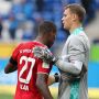 Menang tapi Tersingkir, Manuel Neuer Sesalkan Hasil Leg Pertama Kontra PSG