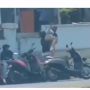 Viral Bertengkar di Jalan, Pemuda Ini Lakukan Hal Tak Terduga ke Pacarnya