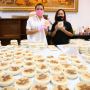 Kunjungi Rumah Produksi Kue Bulan, Sara:  Tak Semua Sektor Ekonomi Menurun