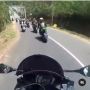 Geber Motor di Jalan, Pemotor Ini Malah Tuai Pujian dari Warganet