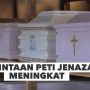 Pengrajin Peti Jenazah: Mau Permintaan Kayak Gimana Kita Bisa Layani