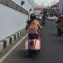 Viral Pengendara Vespa Berplat Nomor Nyeleneh, Bikin Salah Fokus
