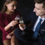Bukan Sok Seksi, Ini Ekspresi Wajah yang Paling Ampuh Bikin Pria Kepincut