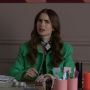 Jadi Perhatian di Serial Emily in Paris, Ini 5 Outfit Keren Lily Collins