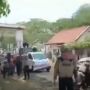 Viral Mobil Pick Up Ditabrakkan ke Blokade Polisi, Malah Dijadiin Meme