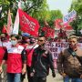 Dihalau Polisi, Buruh: Besok dari Utara hingga Selatan, Kita Kepung Istana!