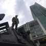 Khawatir Demo Rusuh, Mal-mal di Jakarta Dijaga Super Ketat TNI-Polri