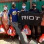 Komunitas Pelari Ini Bagi Sembako untuk Warga Makassar Terdampak Covid-19