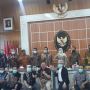 Khofifah Antar Buruh Jatim Ketemu Mahfud, Berikut Ini Isi Dialog Mereka
