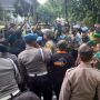 Anak STM dan Mahasiswa Merangsek Demo Satu Tahun Jokowi di Istana Bogor