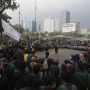 Tolak Omnibus Law, BEM SI Geruduk Kawasan Patung Kuda