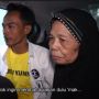 Bikin Terenyuh, Ade Londok Odading Beri Kado Mewah Untuk Sang Bunda