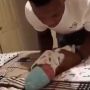 Suami Bedong Bayi Bak Bungkus Lemper, Videonya Bikin Warganet Ketar-ketir